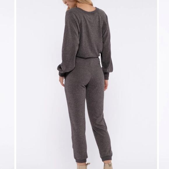 NWT Charcoal Gray Knit Set Size Small - Picture 2 of 4